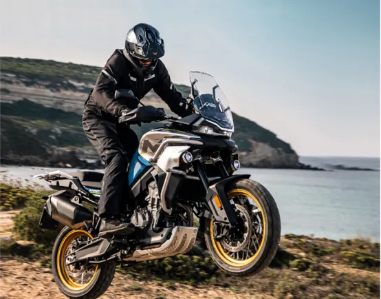 Di manakah tangki bahan api ganti untuk motosikal?